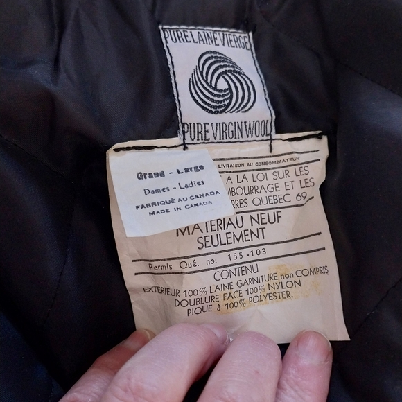 Rare vintage 1970's James bay blanket and coat Co. Wool coat with real fox fur - Picture 2 of 9